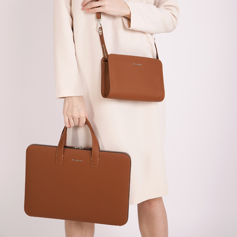 Сумка для MacBook Pro 16 - 17 из кожи теленка, цвета карамель