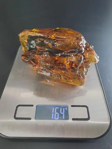 Копал молодой янтарь коллекционный 164 гр