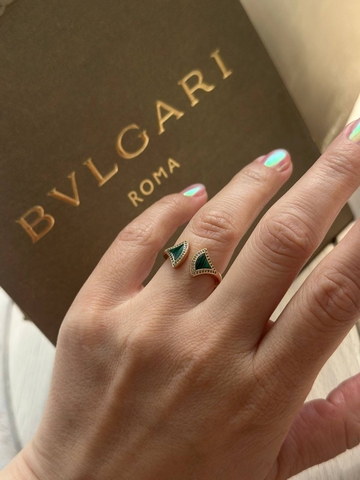 Кольцо с натуральным малахитом BVL VGOLD