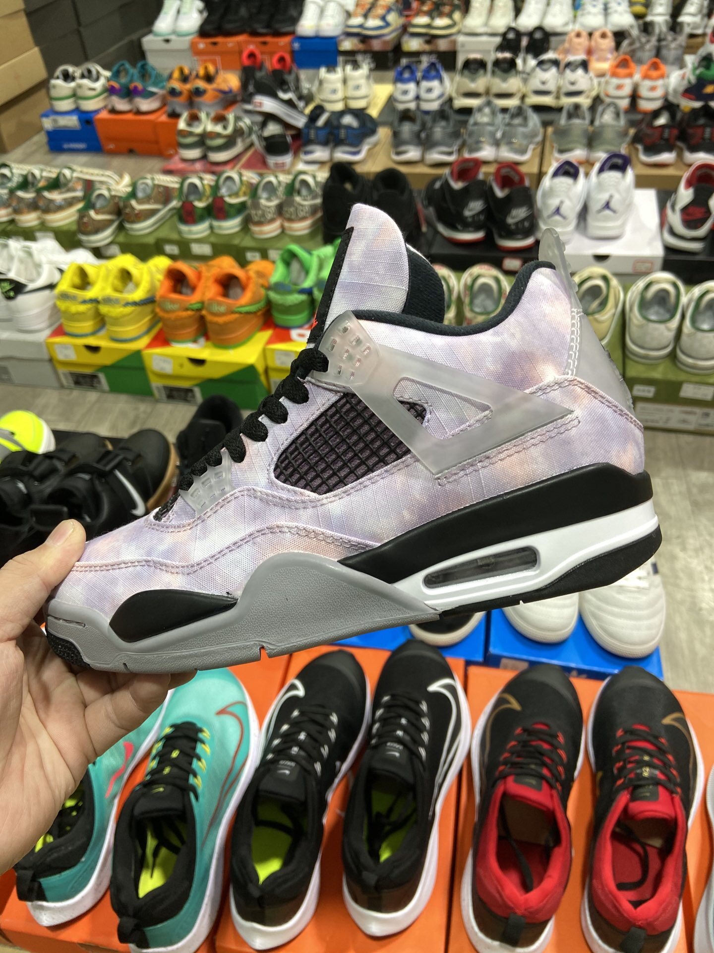 Air Jordan 4
