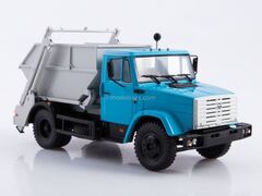 ZIL-4333 KO-450 Container garbage truck 1:43 Legendary trucks USSR #83