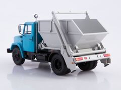 ZIL-4333 KO-450 Container garbage truck 1:43 Legendary trucks USSR #83