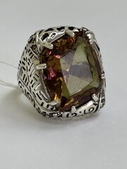 Миконос султанит  (кольцо из серебра)