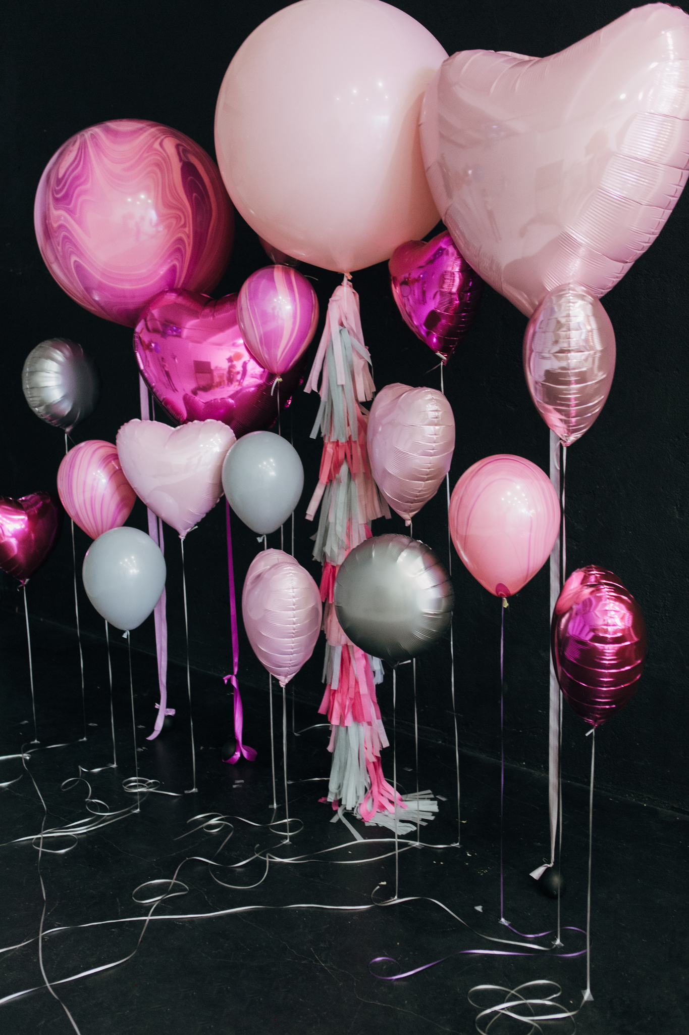 Большой шар с цветами. Шар гигант агат. Воздушные шары. Розовые шары. Розовые шарики воздушные.