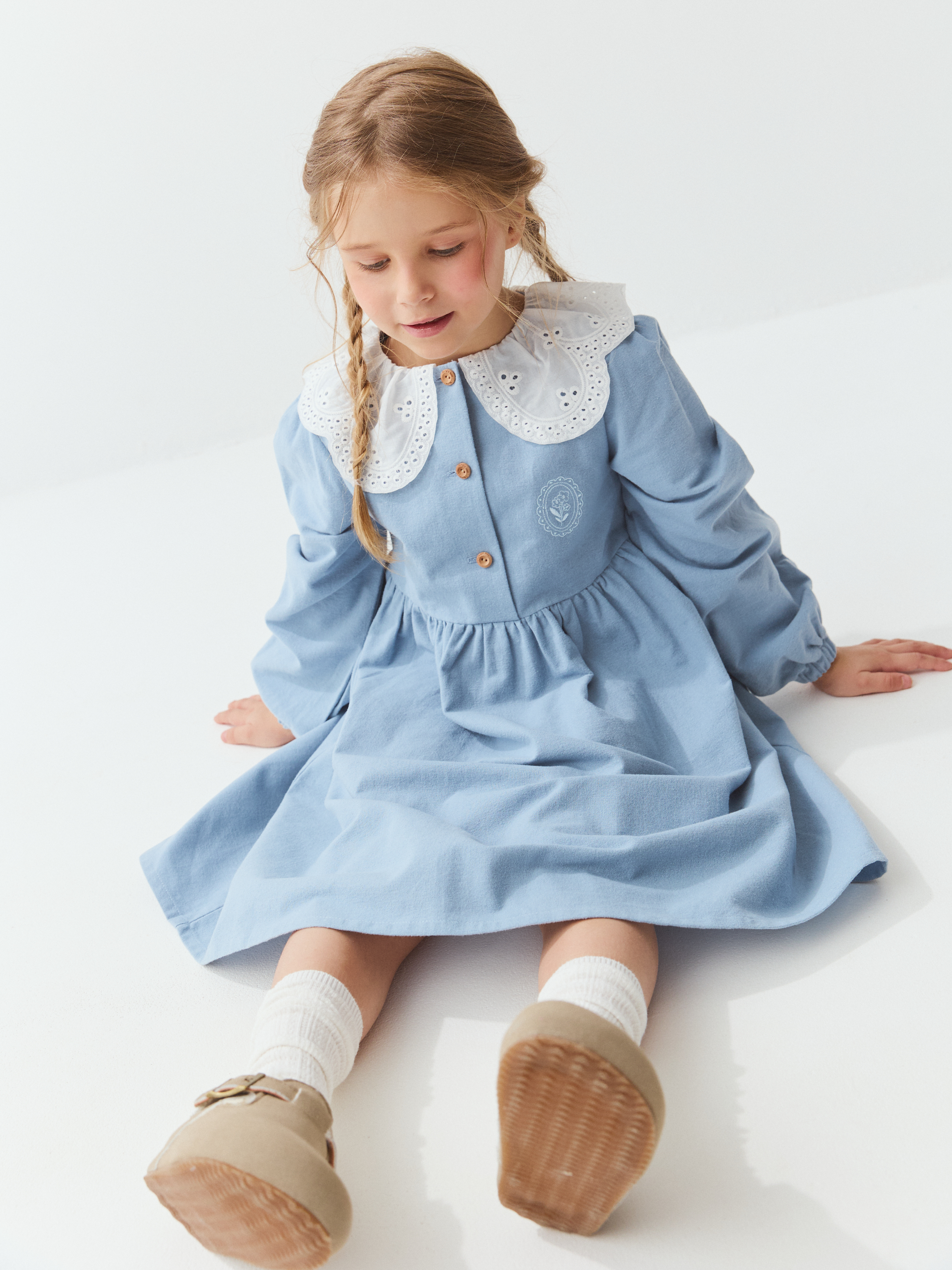 платье с ажурным воротником "звездочка"  на официальном сайте