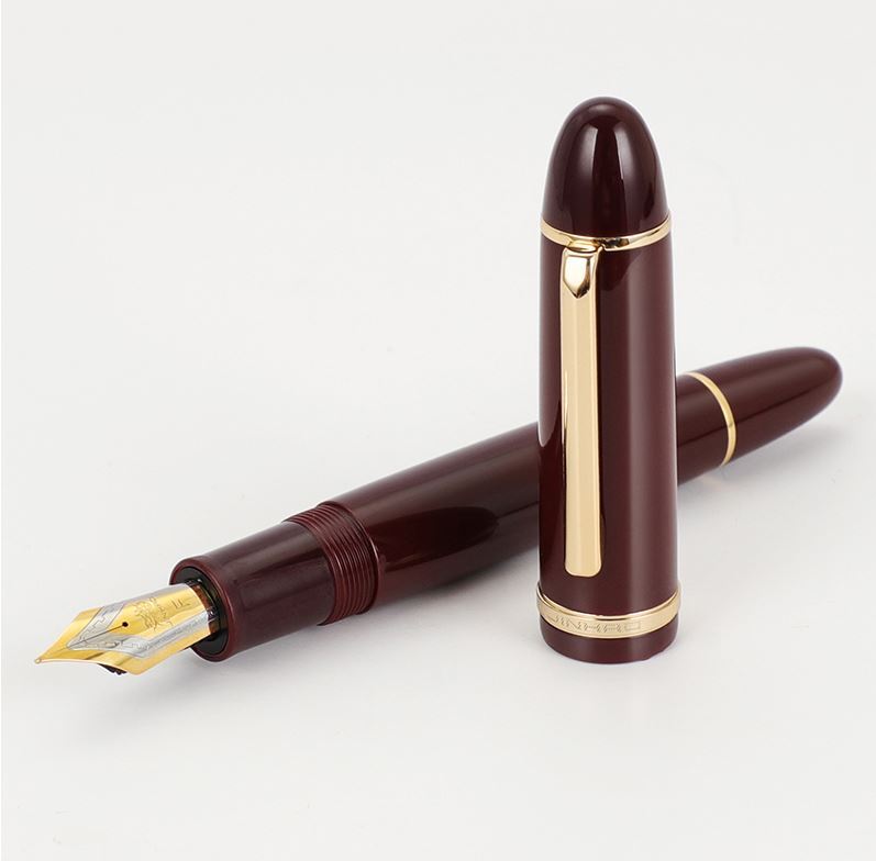 Перьевая ручка Jinhao 159 в акриловом корпусе. Цвет бордовый с золотистой отделкой, перо FМ (0.6-0,7 мм), колпачок закручивается. Sale 1500!