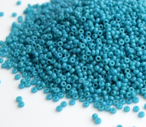 15/0 RR-4483 Duracoat opaque azure