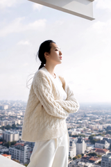 Описание по вязанию кардигана спицами "Woolfolk"