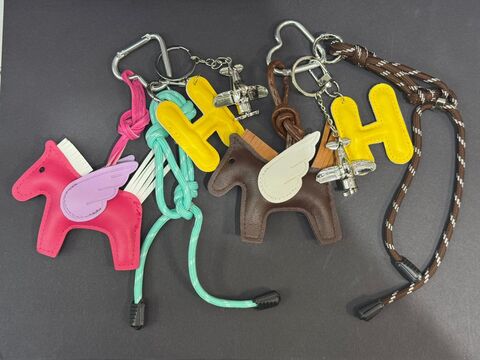 Оригинальный подвес (обвес) HERMES с коняшкой для сумки многосоставной