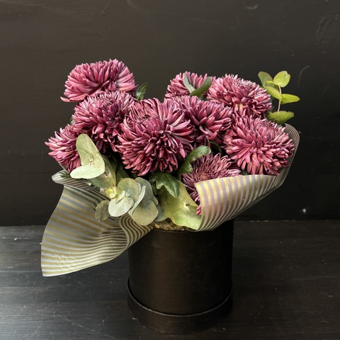 Бокс с хризантемой бигуди