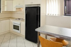 Компрессорный автохолодильник MobileComfort MCR-85 (85 л, 12/24, встраиваемый)