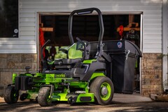 Райдер садовый ZTC152 82V (152 см) Zero Turn аккумуляторный c нулевым радиусом разворота, с АКБ 304 Ач / 24 кВтч