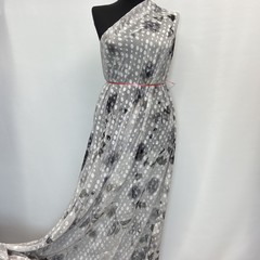 Ткань шифон шелковый деворе на сером фоне 1124