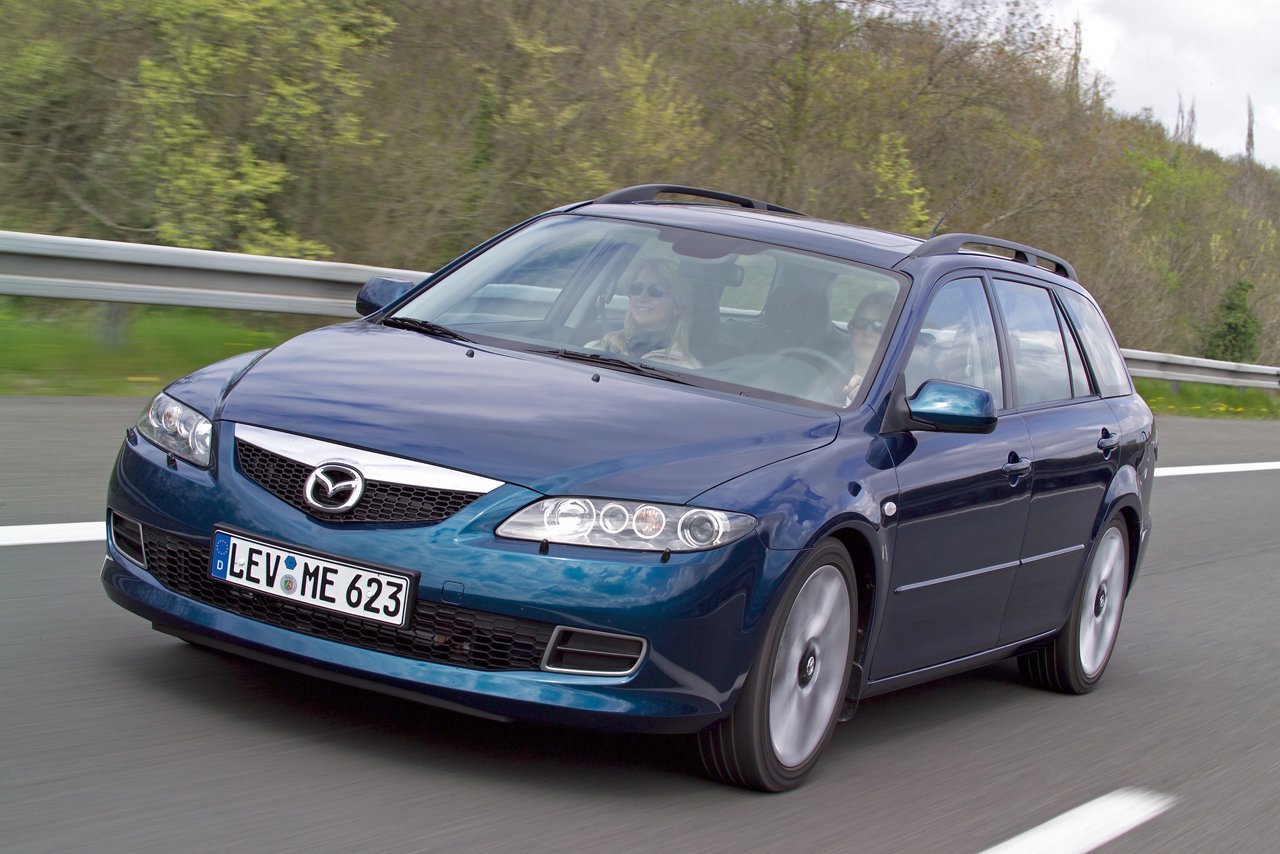 Чехлы на Mazda 6 хэтчбэк / универсал 2002–2008 г.в. - купить в  интернет-магазине Shop-avtopilot.ru