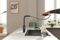 Смеситель для кухни GROHE Blue Pure Minta с выдвижным изливом и возможностью подключения фильтра, фантомный чёрный (30590KF0)