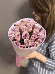 Букет с 19 сиреневыми розами (Кения 40 см)