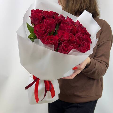 Букет из кенийских красных роз 40 см 25 шт
