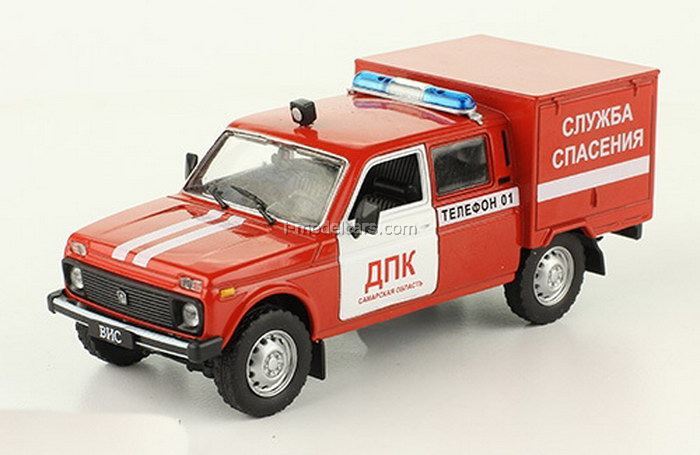 LADA 2121ラダニーバ　メイドインUSSR　1/43 VAZ-2121 Lada Niva Rally Paris-Dakar 1:43 DeAgostini Auto