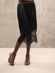Черная сатиновая юбка Coline с кружевом