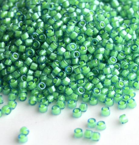 DB-2053 Бисер цилиндрический Миюки делика 11/0 Зеленый-русалочий, окрашен внутри /Miyuki delica 11/0 Luminous Mermaid Green