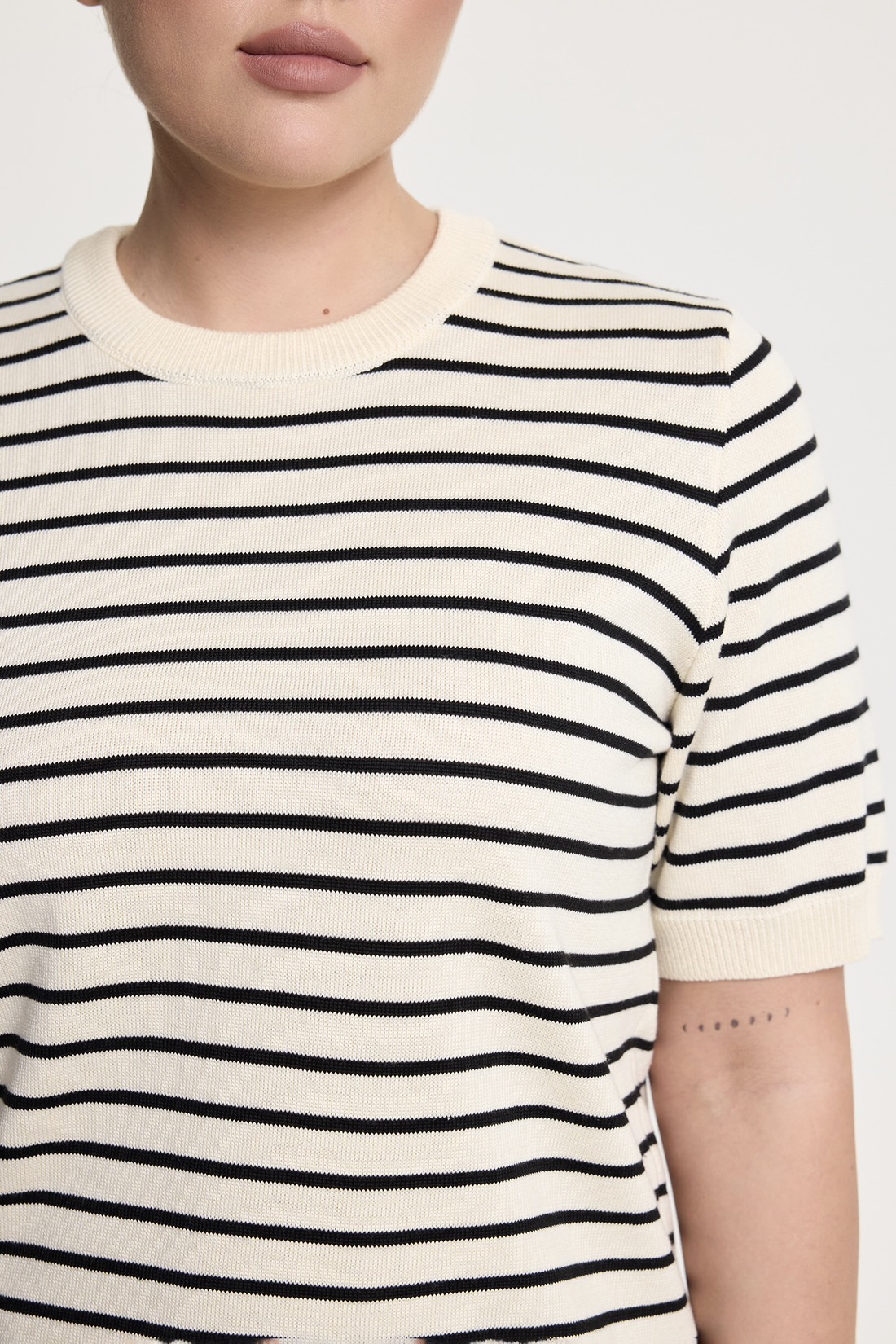 Тельняшка вязаная с коротким рукавом, сливочный