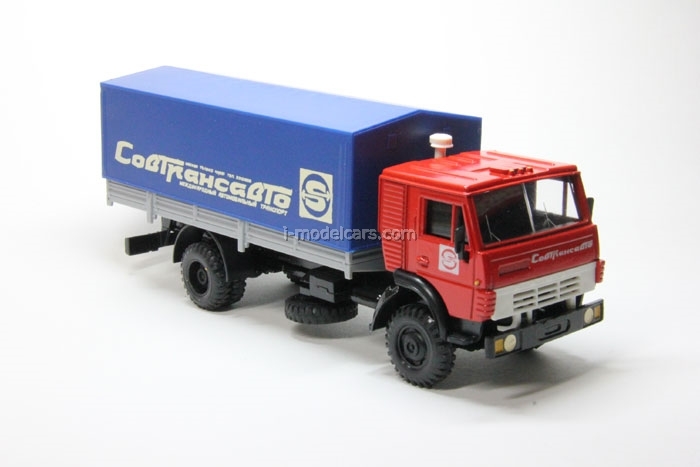 KAMAZ 5325 1:43 MODEL HRAČKA VOJENSKÉ AUTÍČKO SSSR USSR RUSKO KRABICE