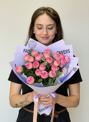 Букет «Нежность розы» — розовые кустовые розы Бомбастик