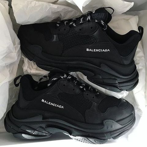 Balenciaga Triple S Black