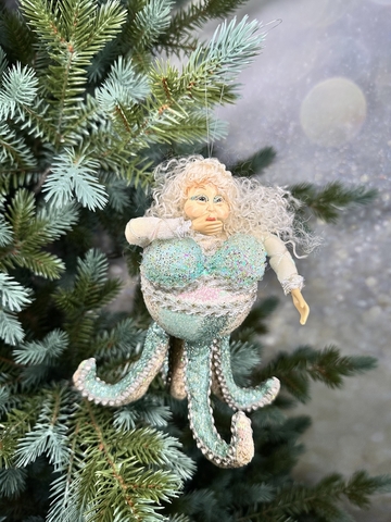Елочная игрушка Леди-осьминог 15х20см ChristmasDeLuxe premium collection голубая/серебряная