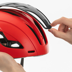 Шлем с магнитной накладкой