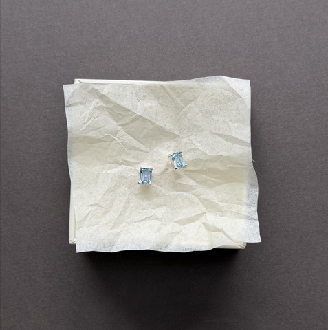 серьги еще ярче с голубым топазом