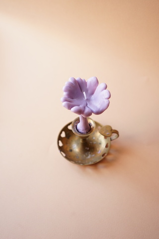 Свеча Unification Love Гриб Лисичка лиловая (черная смородина)