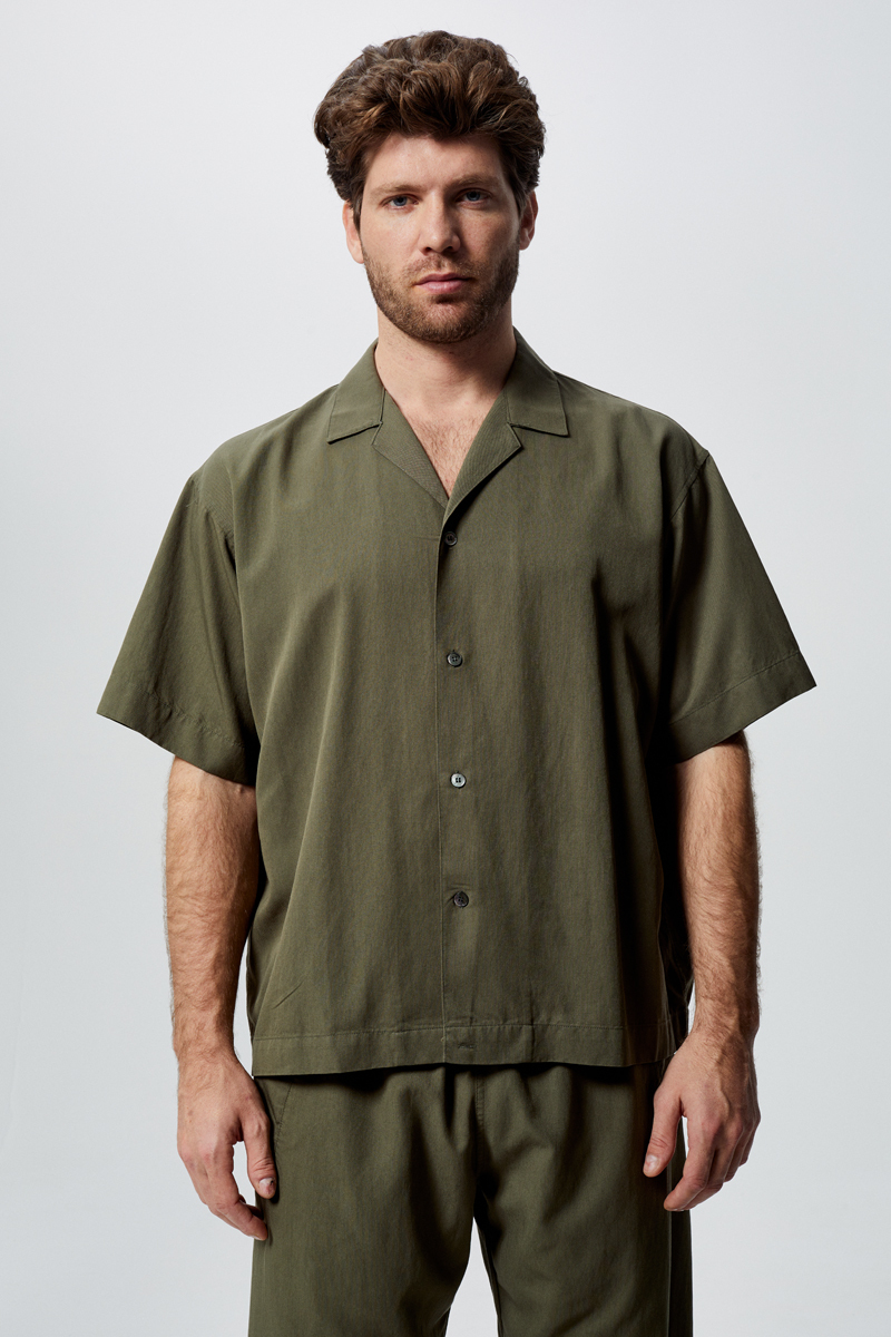 Хаки костюм-тройка HEATHEN