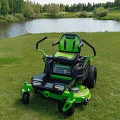 Райдер садовый Greenworks GC82ZT107 82V (107 см) Zero Turn CrossoverT аккумуляторный с нулевым радиусом разворота