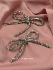 Декоративный бантик из стразового серебристого шнура
