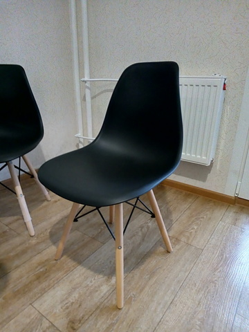 Интерьерный дизайнерский кухонный стул Eames DSW Style Wood, черный