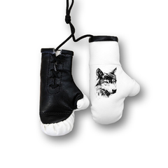Перчатки боксерские комбинированные "Волк", белые с черным