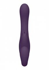 Фиолетовый безремневой вибрострапон Suki со стимулятором клитора - 22 см. - 