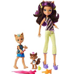 Клодин Вульф, Бэйкер и Вередит. Семья монстров