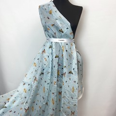 шелковый шифон голубой с мотыльками фото