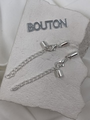 Карабин с цепочкой удлинителем серебристый