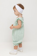 полукомбинезон  для девочки  КР 6408/пастельно-зеленый,милые цветочки к543