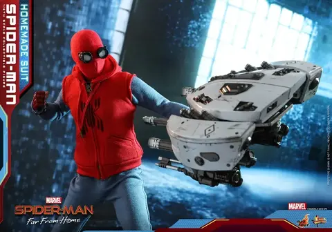 Фигурка Человек паук масштаб 1/6 Человек-паук Вдали от домам Hot Toys