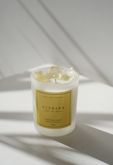 Ароматическая свеча с натуральным камнем "Цитрин" и ароматом "Лимонный мусс"