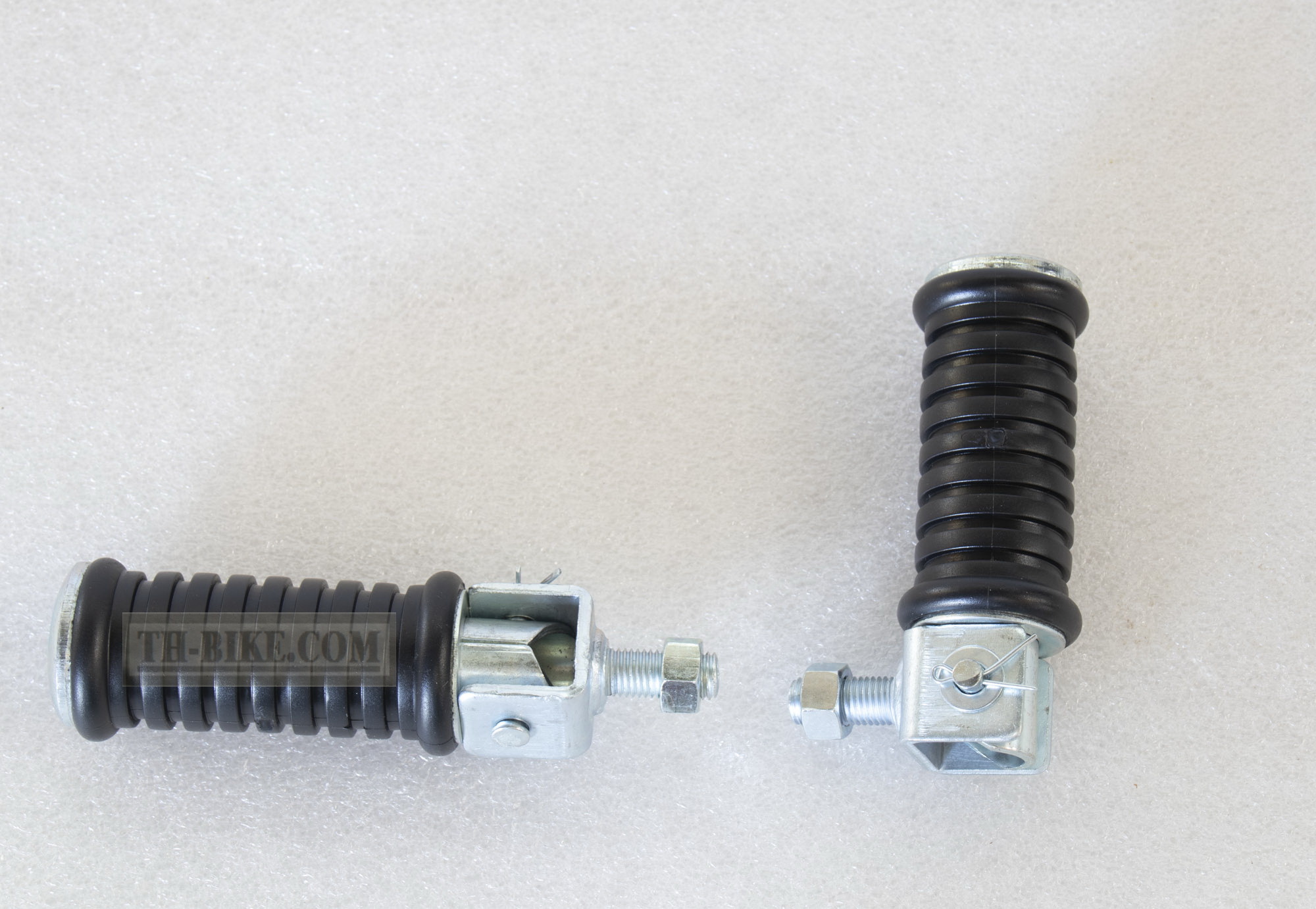 thumbnail image 2 of Genuine Triumph Footrest Rubber – Fits Daytona 900/1200, 750 & 1000, OEM 2080031T03 2 of 5
