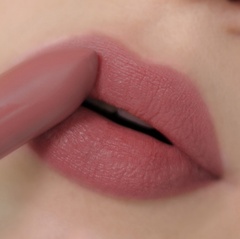 RELOUIS Помада губная матовая ICON LOOK тон:05 карамельный нюд