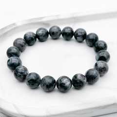 Браслет, ларвикит, диаметр бусин около 10 мм, размер 17 см