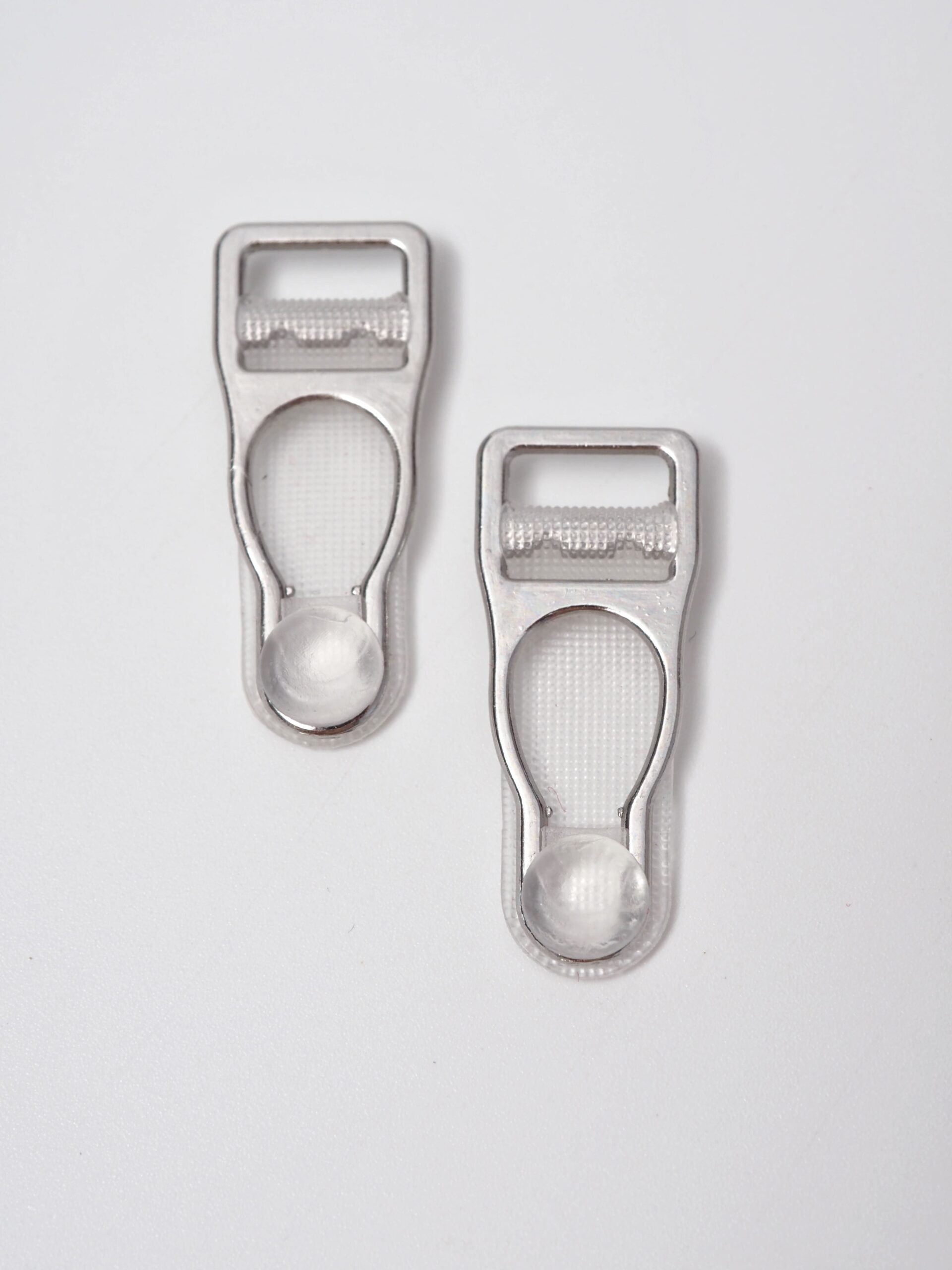 Чулкодержатель металлический цвет серебро ширина 10 мм УЦЕНКА (потертый)