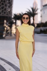 трикотажный топ в желтом цвете