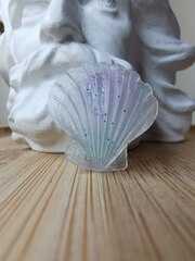 Двухстороннее изделие. Подвеска или брелок. Большая ракушка с цветком